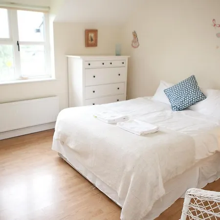 Semesterbostad The River House