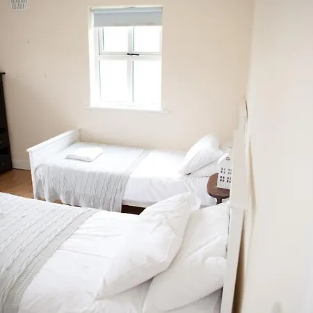 Semesterbostad The River House