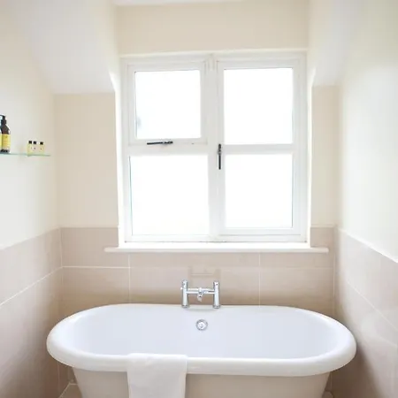 The River House * Slane