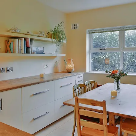 The River House Semesterbostad