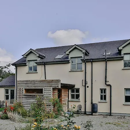 The River House Semesterbostad *