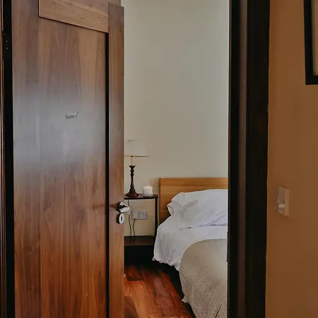 Semesterbostad The River House *