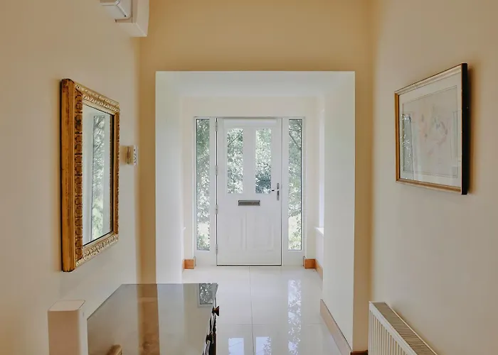 The River House * Слейн